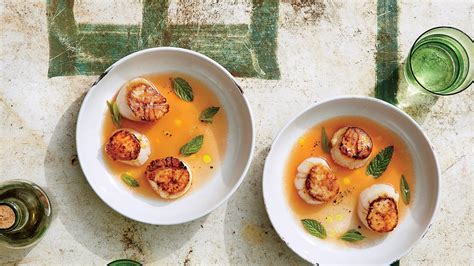 Seared Scallops With Tomato Beurre Blanc Recipe Epicurious