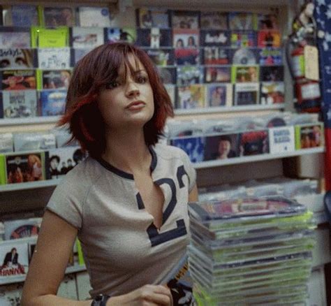 Rachael Leigh Cook In Josie And The Pussycats 2001 R