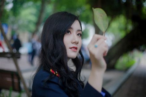 Ng M V P L P L Nh C A Hot Girl I H C Ki M S T H N I