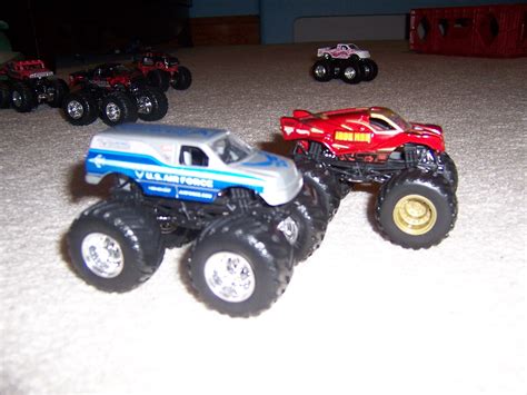 JC Motors Official: My Hot Wheels Monster Jam Collection