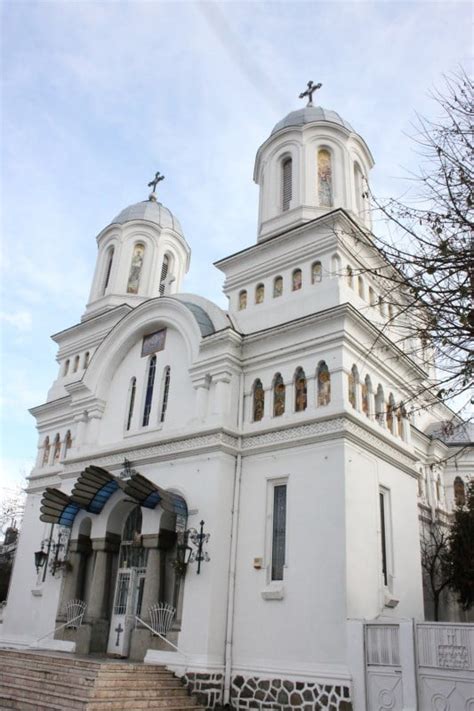 Biserica Adormirea Maicii Domnului Descoperă Brăila