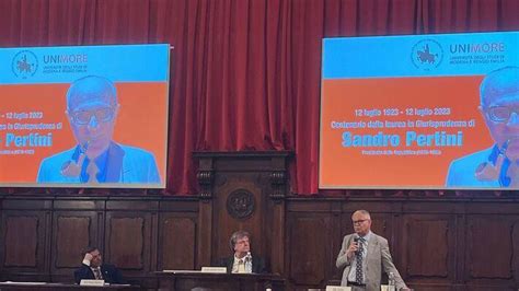 Modena Unimore Rende Omaggio A Pertini Gazzetta Di Modena