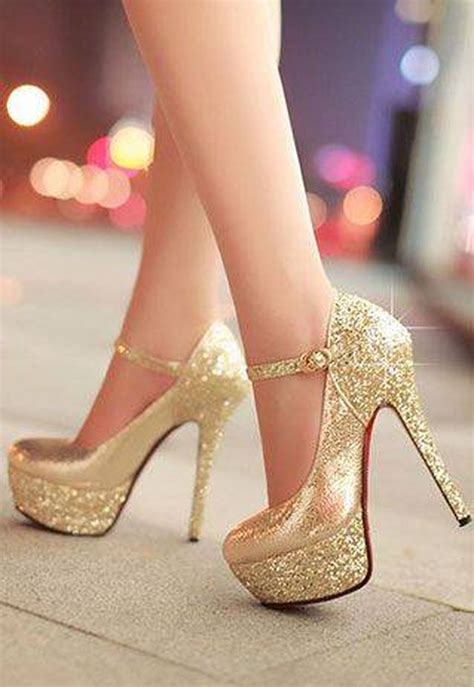 50 Beautiful Golden High Heels That Glisten In Passion ⋆ Brasslook