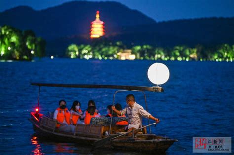 杭州西湖中秋拜月 33 艘“月亮船”带你泛舟赏月 中国网