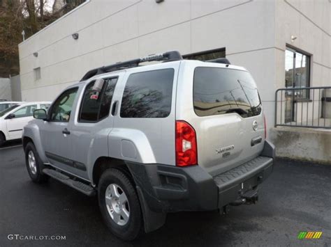 2007 Silver Lightning Metallic Nissan Xterra X 4x4 41404397 Photo 2