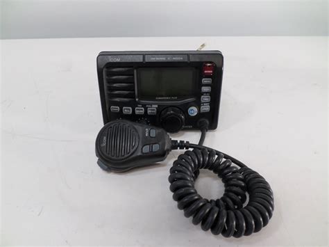 Icom Ic M Marine Two Way Vhf Radio With Attached Mic Tested