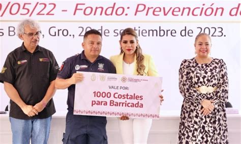 Entrega Evelyn Salgado más de 7 8 MDP en equipo y herramientas a la