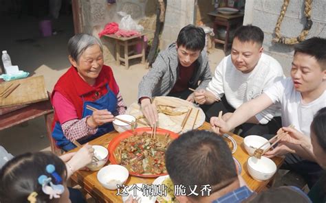 奶奶最爱热闹了！人多吃饭才香！ 韩奶奶的农场 韩奶奶的农场 哔哩哔哩视频