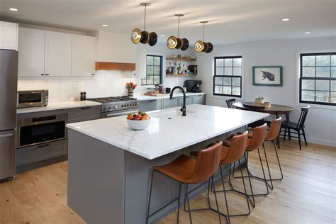 Modern renovation plans will update hooper huddleston 26