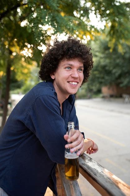 Free Photo Medium Shot Smiley Man Holding Drink