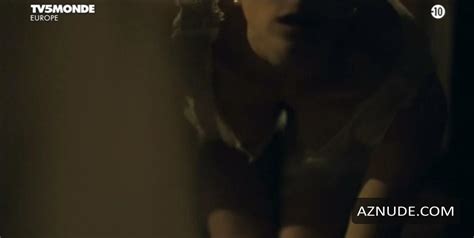 SARAH JEANNE LABROSSE Nude AZNude