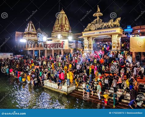 Ganga Aarti Ceremony In Parmarth Niketan Ashram At Sunset Rishikesh Is