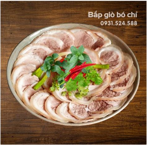 Bí quyết luộc bắp giò heo bó thơm ngon ngọt thịt