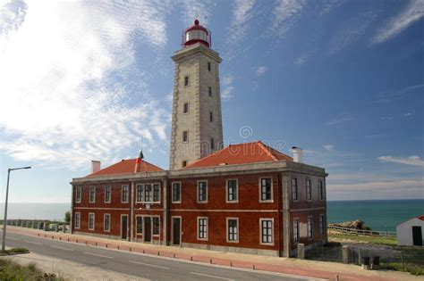 Farol De Sao Pedro De Moel Estremadura Portugal Foto De Stock Imagem