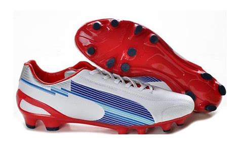 10 Best Football Cleats For Artificial Turf 2023