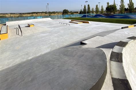 Skatepark Pozuelo De Alarc N By M Skateparks Skatepark Designing And