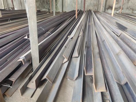 Thickness 5 MM L Shaped Ms Angle For Construction Size 50 X 50 X 5