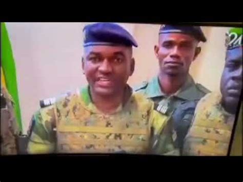 Gabon Les Militaires Annoncent L Assignation D Ali Bongo En R Sidence