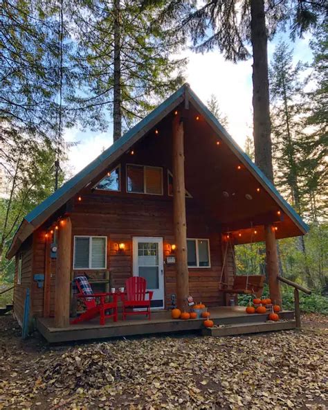 13 Amazing Mt. Rainier Cabins You’ll Love to Stay At - Postcards to Seattle