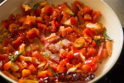 Capsicum Chutney Bell Pepper Chutney Dassana S Veg Recipes