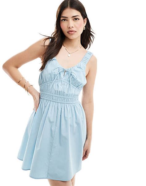 Asos Design Tailliertes Mini Sommerkleid In Hellblau Mit Breiten