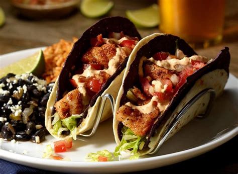 12 Restaurant Chains That Serve the Best Fish Tacos