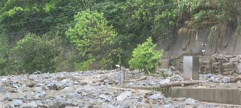 快訊花蓮強震後首個大雷雨特報！多處出現土石流 和仁村緊急撤村