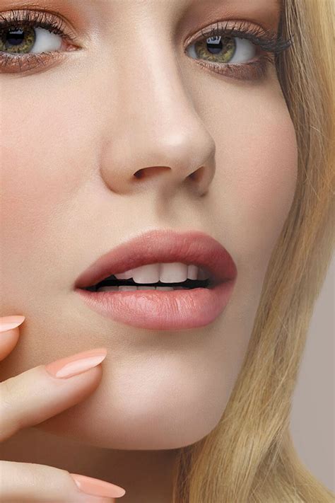 Pastel Nude Ruj Nemlendirici Nude Lipstick