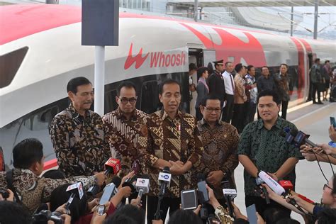 Jokowi Ungkap Makna Logo Kereta Cepat Whoosh Ternyata Ini Artinya Akurat