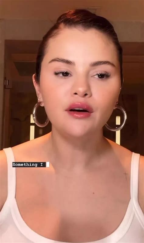 Selena Gomez Praised For Make Up Free Snaps As She Opens Up About Body Shaming Irish Mirror Online