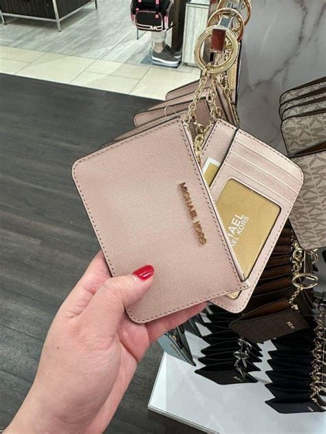 Michael Kors Card Holder Luxury Bags And Wallets On Carousell