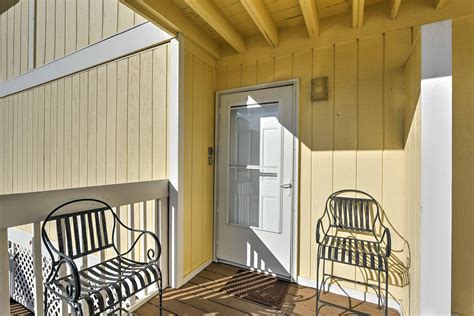 Cozy Destin Studio W/ Shared Pools + Beach Access! in Destin w/ 1 BR