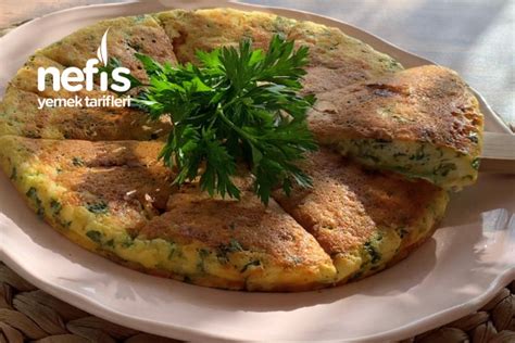 Kahvaltıya 5 Dakikada Hazırlayabileceğiniz Börek Tadında Omlet Videolu