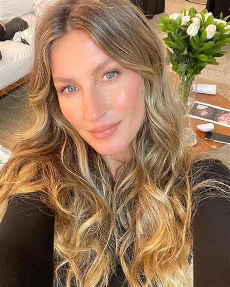 Gisele Bündchen é convidada por cervejaria para curtir o Carnaval de