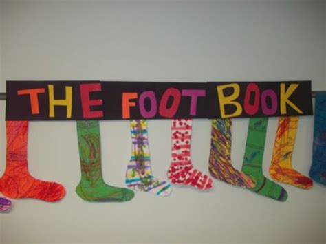 The Foot Book Or Fox In Socks Dr Seuss Crafts Seuss Crafts Dr Seuss