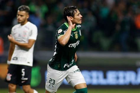 Veiga do Palmeiras é o meia mais gols no mundo desde 2020 confira