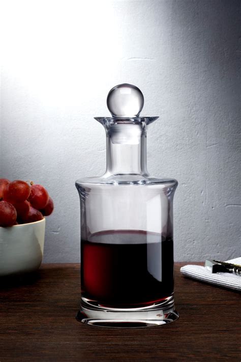 JOUR Crystal bottle By NUDE design Inga Sempé