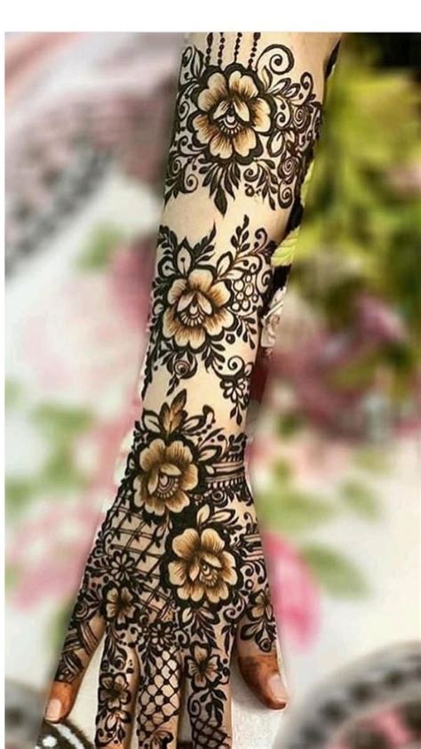 Top 31 Dainty Engagement Mehndi Designs For Bride Artofit