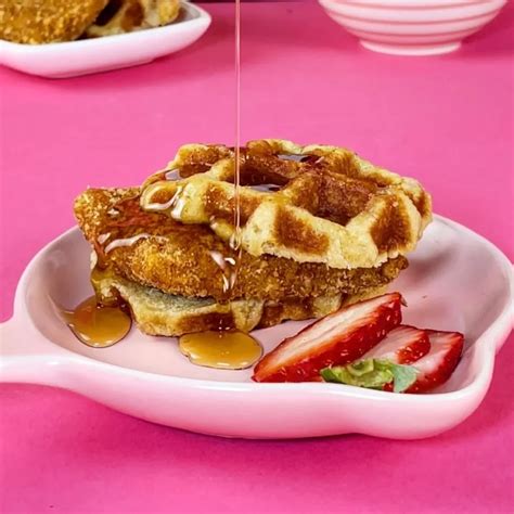 Morningstar Farms Incogmeato Chik N And Eggo Waffle Sandwich