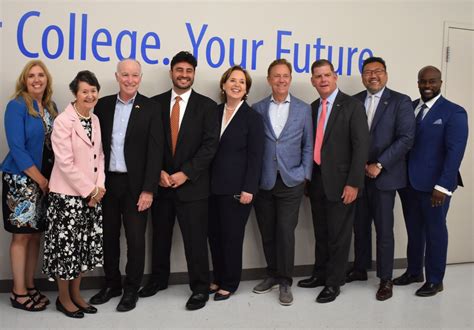 Gov Lamont Announces Commencement Of CareerConneCT SVP CT