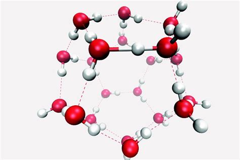 Hydrogen Bonds Join Forces To Maximise Waterwater Interaction