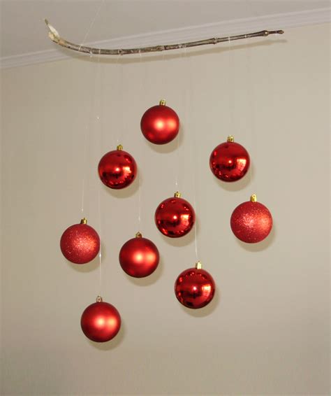 Christmas Decoration Ideas With Red Baubles