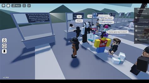 I Found Vr Person In Rate My Avatar Roblox Youtube