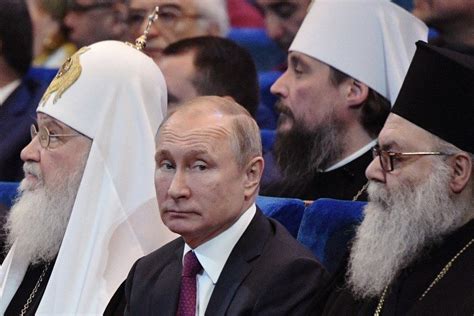 Putin Proposes To Enshrine God Heterosexual Marriage In Russian