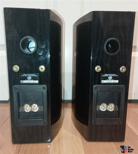 RBH R5Bi Bookshelf Speakers Photo #3316176 - US Audio Mart