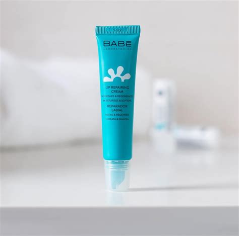 Son Dưỡng Môi Babe Lip Repairing Cream 15ml Mint Cosmetics Save The