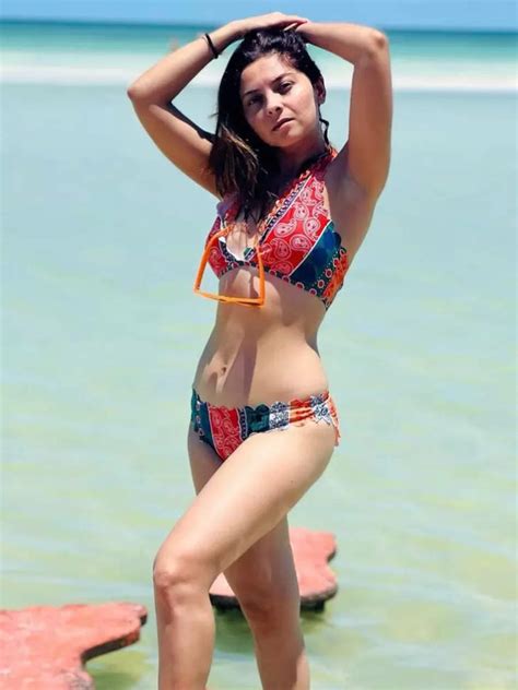 Sonalee Kulkarni S Breathtaking Pictures In Bikini Times Of India