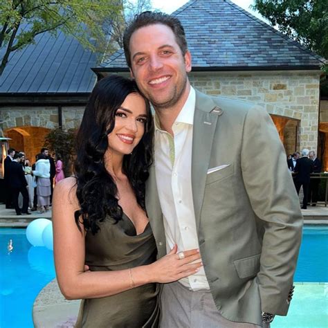 Bachelor Nations Raven Gates Is Pregnant Expecting Baby No 2 With