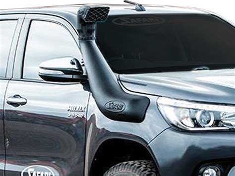 Offroad Safari Snorkel Armax Toyota Hilux 2021 Trucker