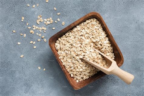 Oat Flakes Rolled Oats In Bowl Containing Oat Bowl And Grain Food Rolled Oats Oat Bowls